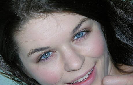 True Amateur Models offers a free picture gallery with Anastasia Rose unveiling nice body