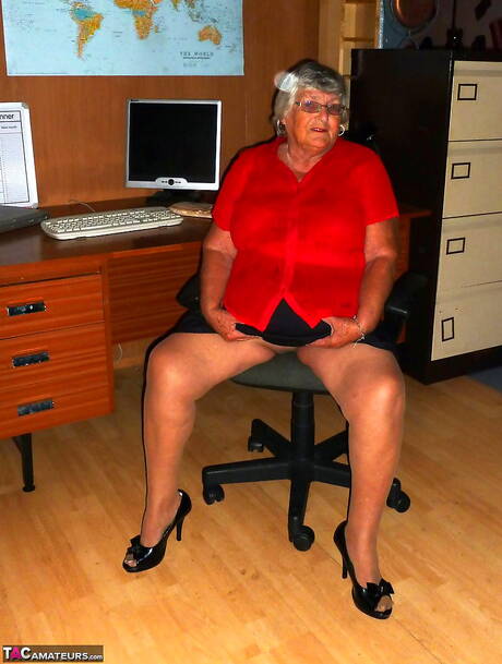 TAC Amateurs invite you to explore xxx pics featuring Grandma Libby xxx gallery 271133