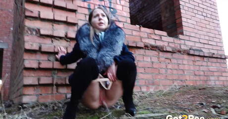 Got 2 Pee are proud to present you with a free pics featuring Nastya in golden shower session